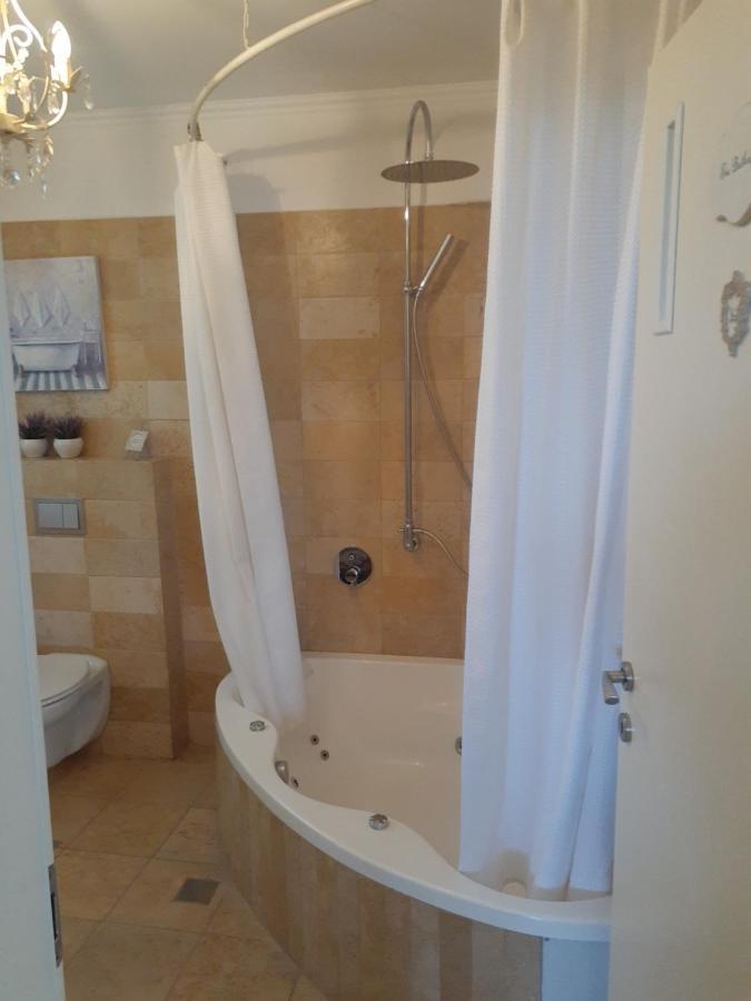 Naomi'S Villa Рош Пина Екстериор снимка